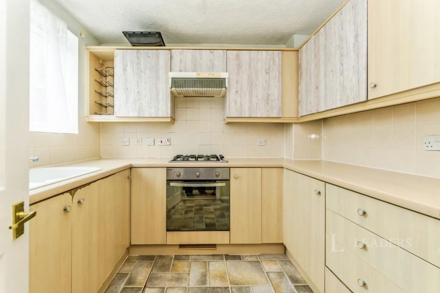 2 bedroom maisonette to rent - Franklin Way, Croydon, CR0 - Property View 3
