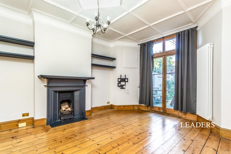 2 bedroom apartment to rent - Mulgrave Road, Croydon, CR0 - Property View 1