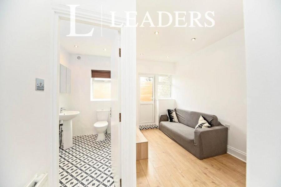 1 bedroom apartment to rent - Birchanger Road, London, SE25 - Property View 1