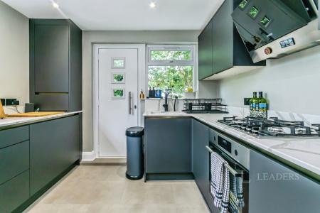 3 bedroom maisonette to rent - Brighton Road, Purley, CR8 - Property View 3