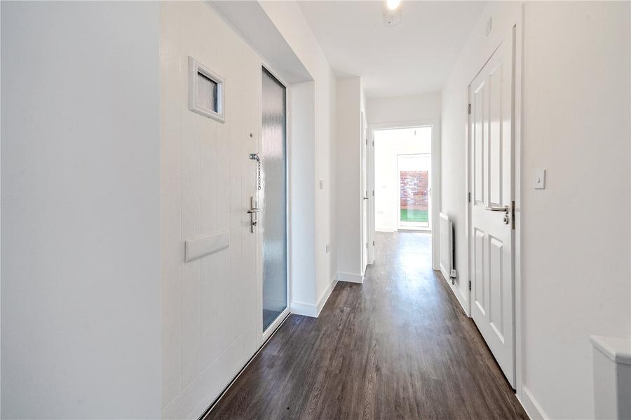 3 bedroom terraced to rent - Mistletoe Road, Houghton Regis, Dunstable, Central Bedfordshire, LU5 - Property View 2