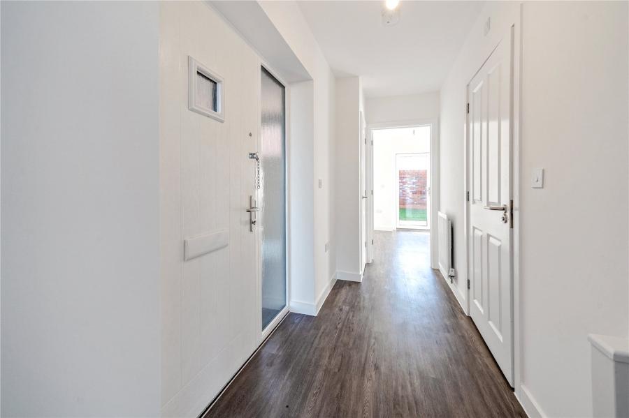 3 bedroom terraced to rent - Mistletoe Road, Houghton Regis, Dunstable, Central Bedfordshire, LU5 - Property View 2