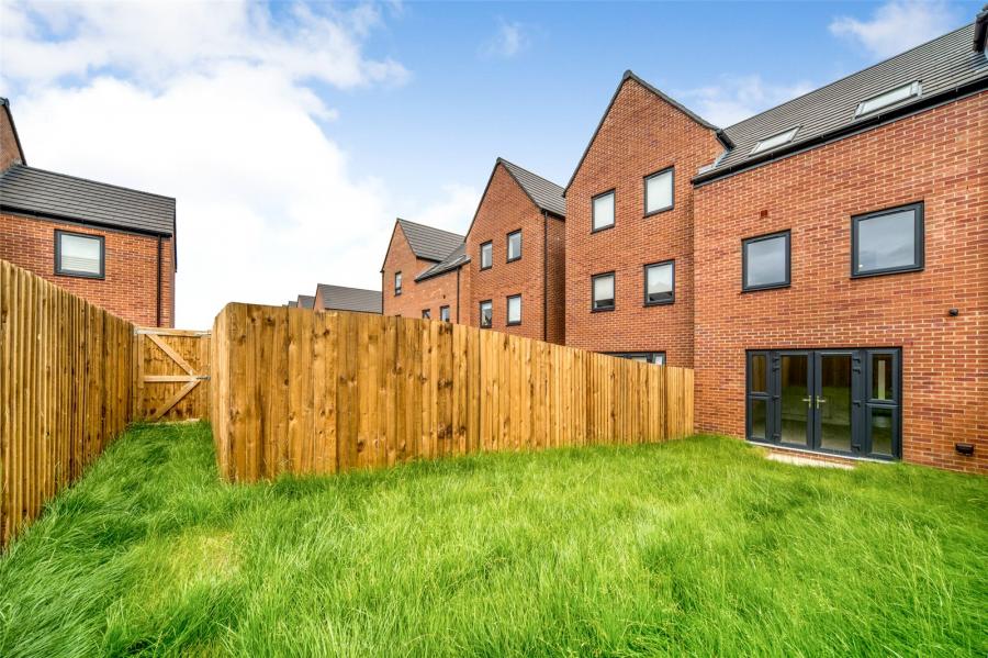 3 bedroom house to rent - Hornbeam Mews, Houghton Regis, Dunstable, Bedfordshire, LU5 - Property View 2