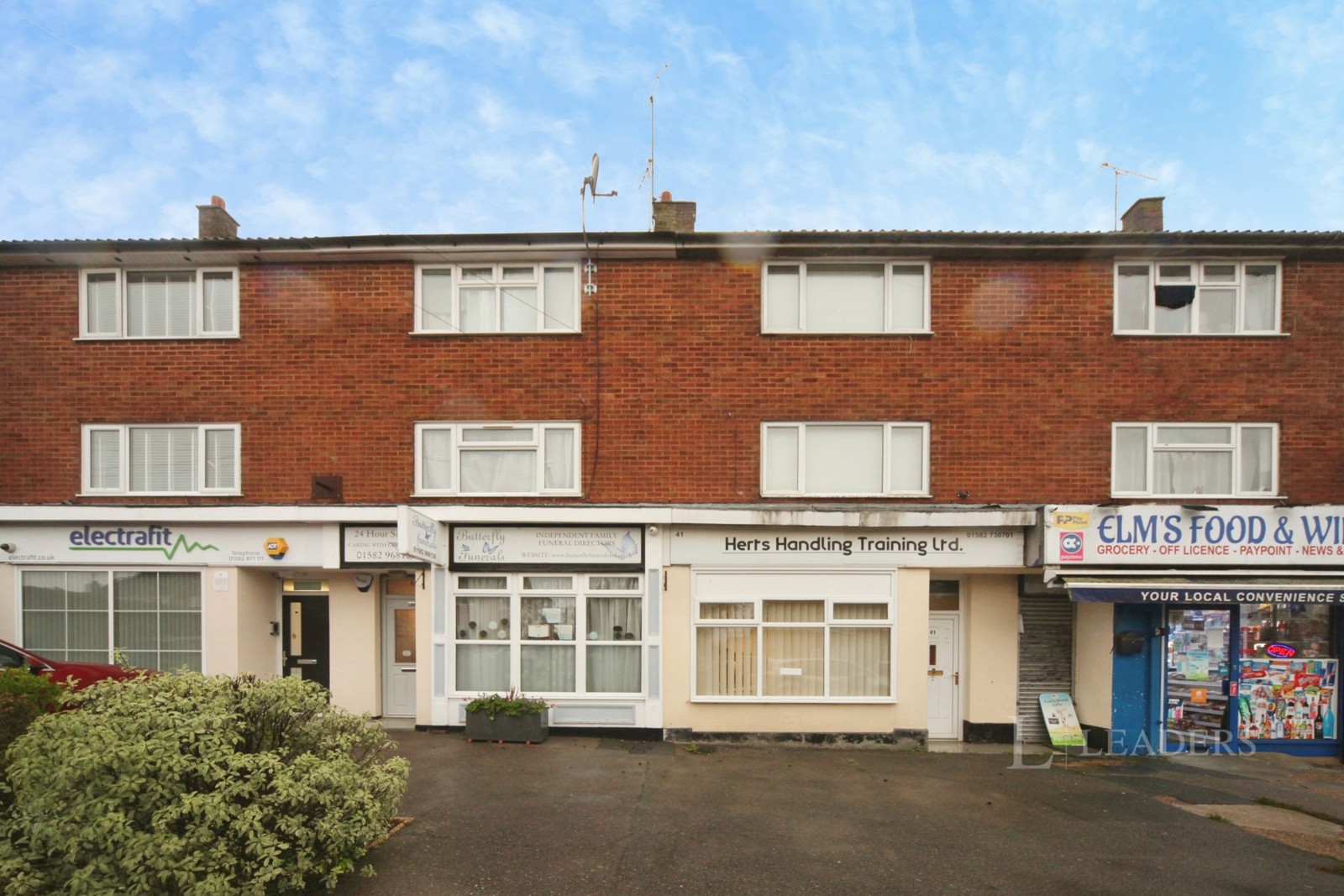 2 bedroom apartment to rent - Elm Avenue, Caddington, Luton, Bedfordshire, LU1 - Property View 1