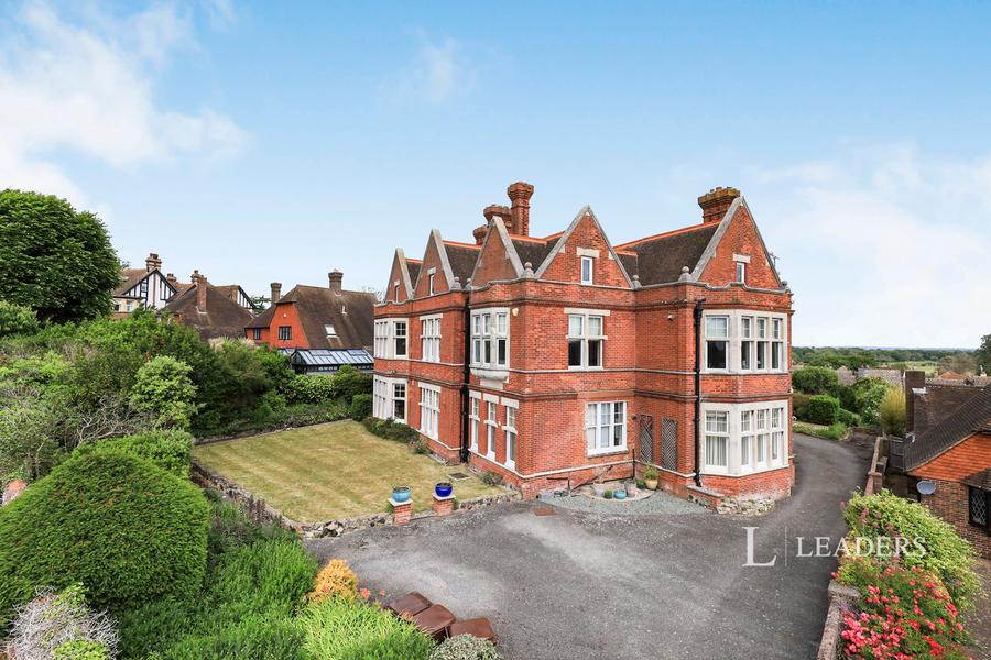 2 bedroom apartment to rent - Prideaux Road, Eastbourne, BN21 - Property View 1