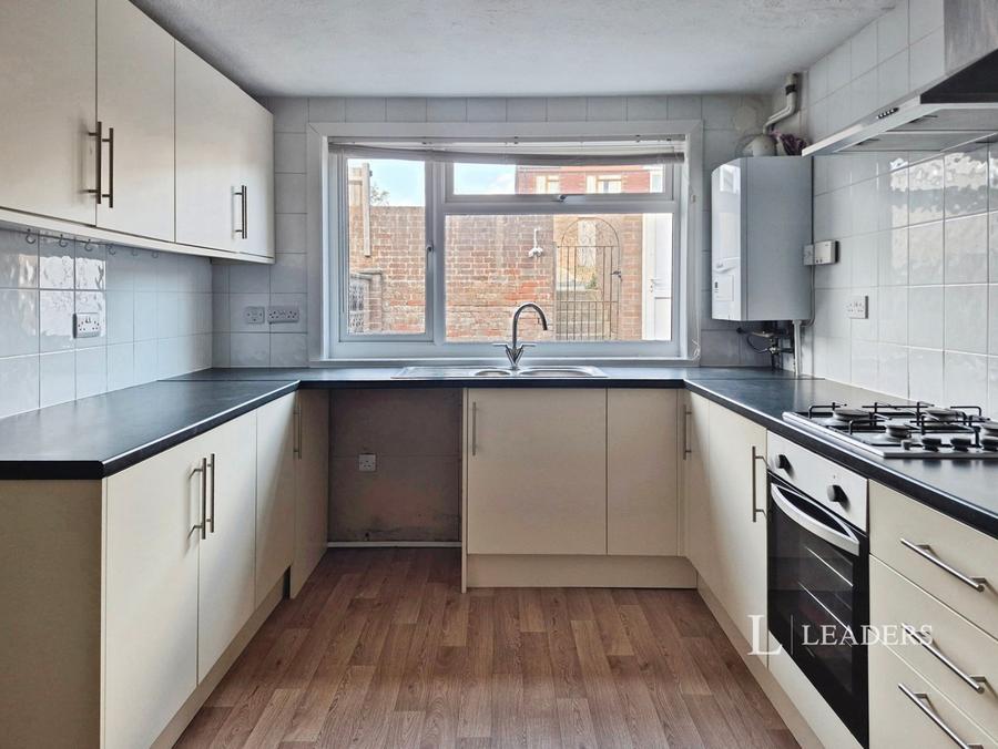 3 bedroom house to rent - Barming Close, Eastbourne, East Sussex, BN23 - Property View 2