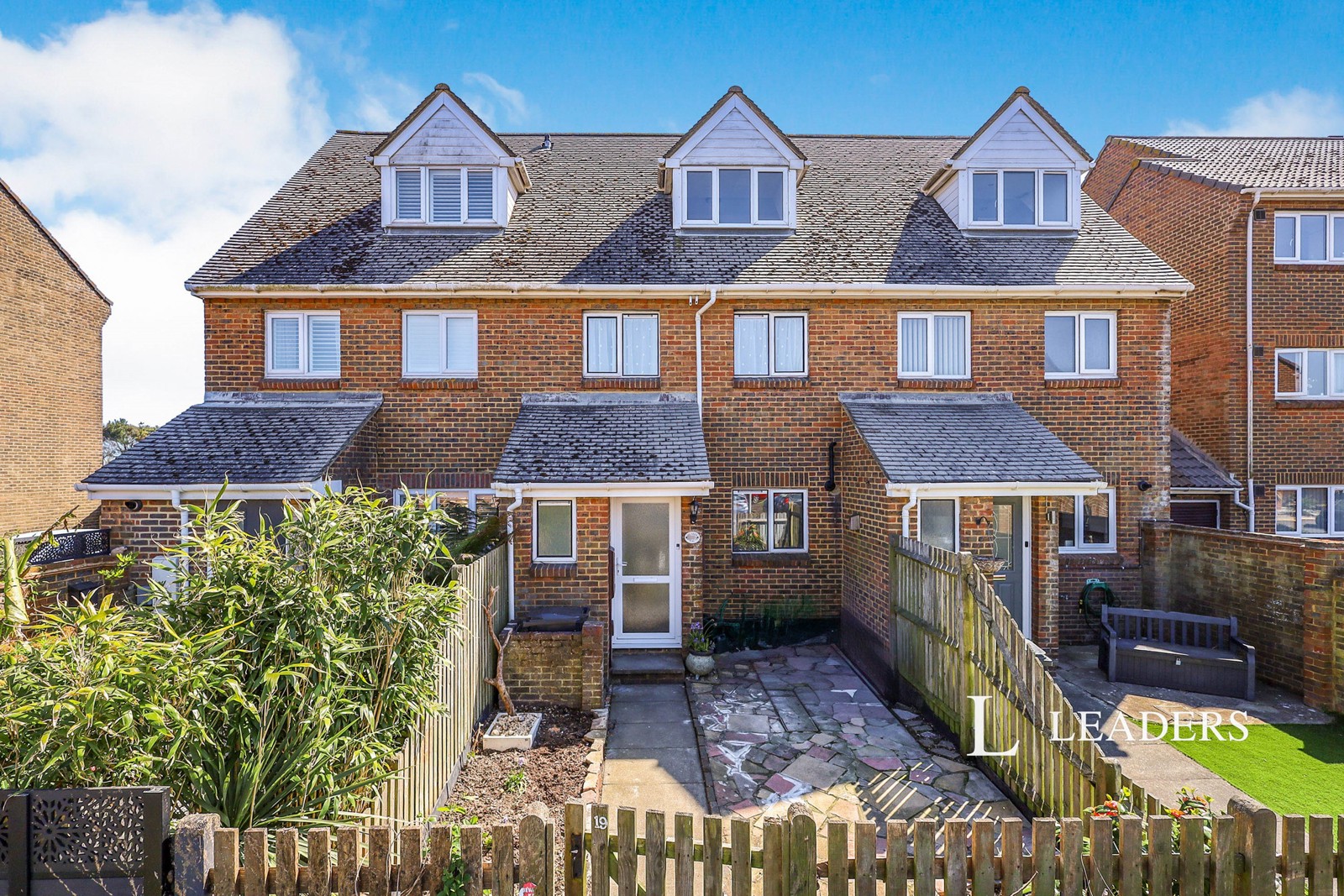 4 bedroom house to rent - Blakes Way, Eastbourne, BN23 - Property View 1