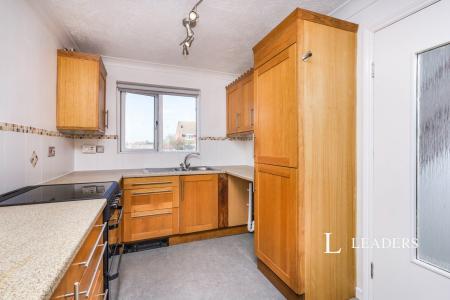 4 bedroom house to rent - Blakes Way, Eastbourne, BN23 - Property View 2