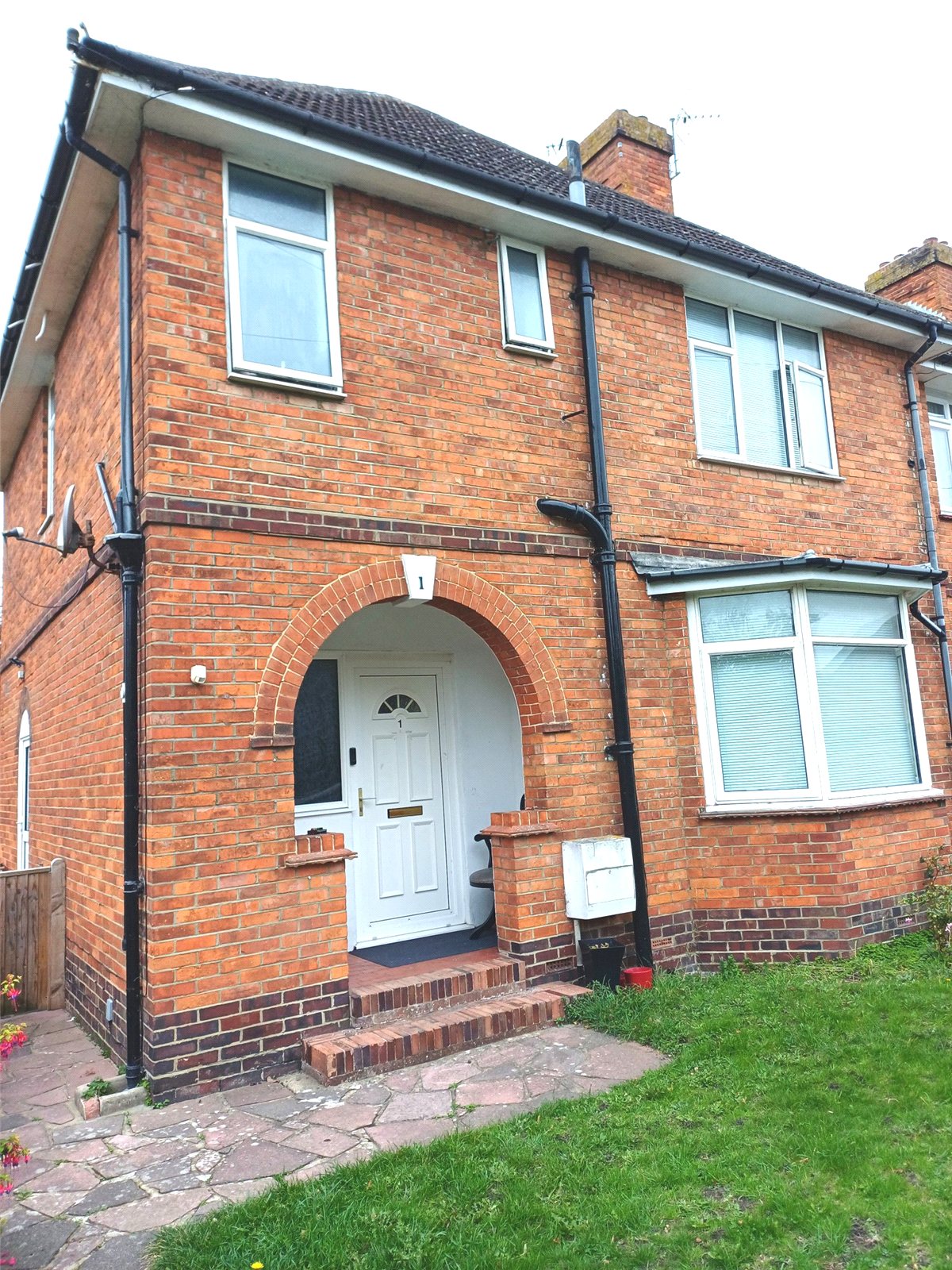3 bedroom property to rent - Electricity Cottages, Churchdale Road, Eastbourne, BN22 - Property View 1