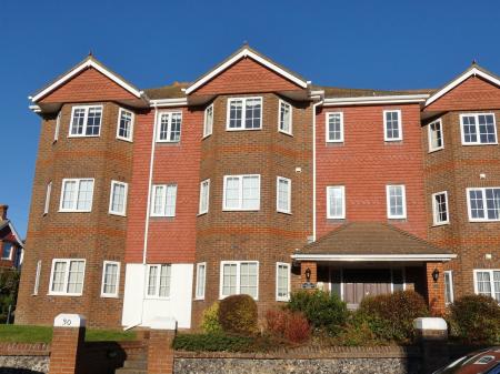 2 bedroom apartment to rent - Dorchester Court, 30 Selwyn Road, Eastbourne, BN21