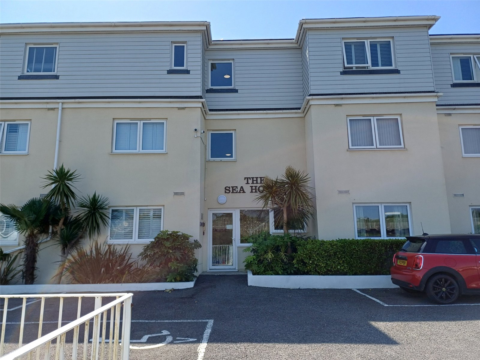 property to rent - Herbrand Walk, Bexhill On Sea, TN39 - Property View 1