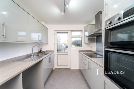 3 bedroom house to rent - Filder Close, Eastbourne, BN22 - Property View 2