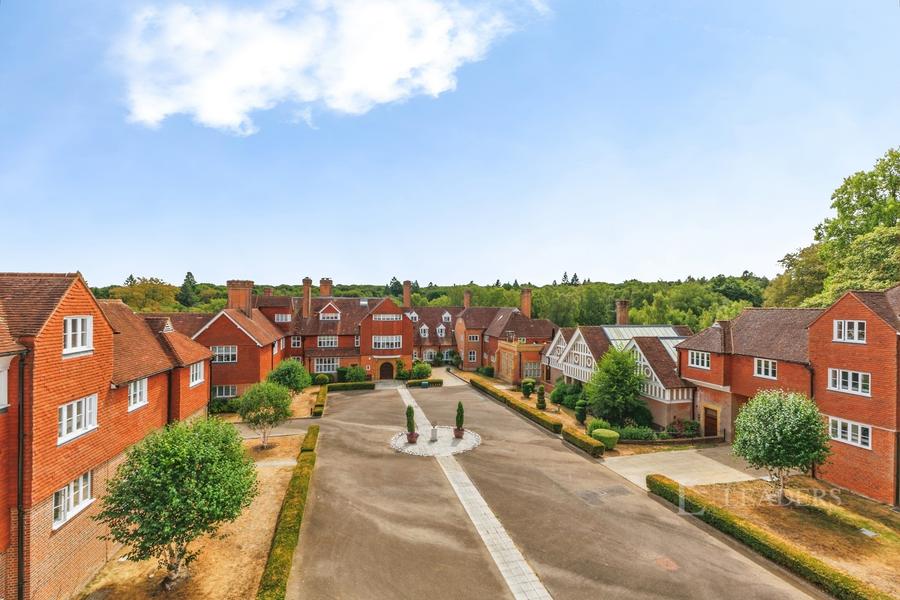 2 bedroom apartment to rent - Elizabeth House, Elizabeth Drive, Banstead, Surrey, SM7 - Property View 2