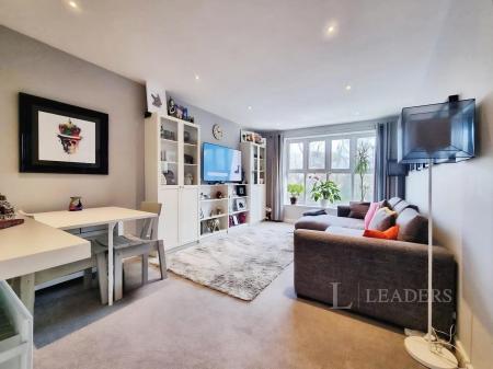 2 bedroom apartment to rent - Station Approach, Tadworth, KT20 - Property View 2