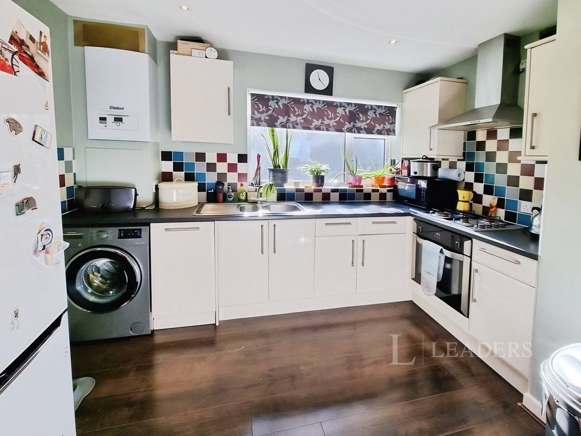 2 bedroom apartment to rent - Station Approach, Tadworth, KT20 - Property View 1