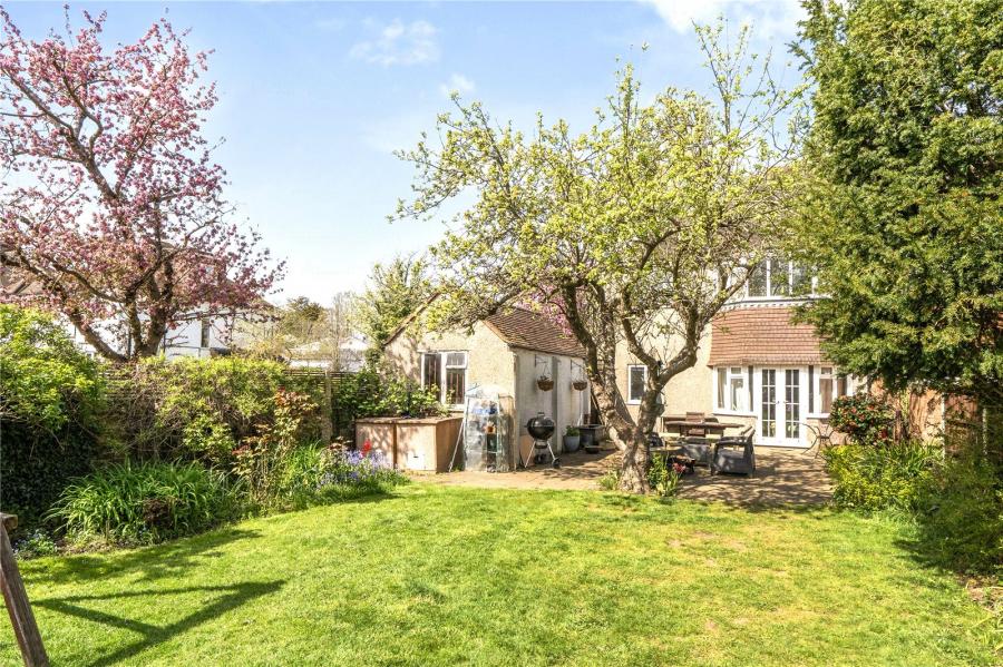 3 bedroom house to rent - Dorking Road, Epsom, KT18 - Property View 3