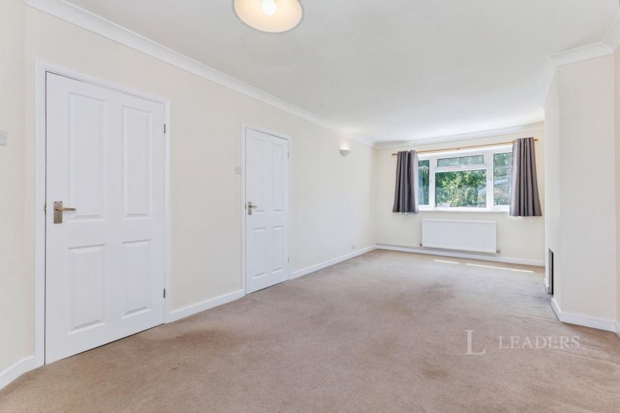 2 bedroom property to rent - Willis Close, Epsom, KT18 - Property View 3