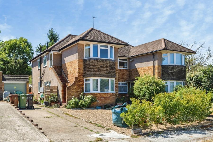 2 bedroom property to rent - Willis Close, Epsom, KT18 - Property View 1