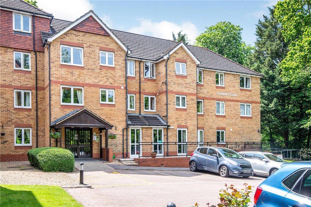 2 bedroom apartment to rent - Saddlers Court, South Street, Epsom, KT18 - Property View 1