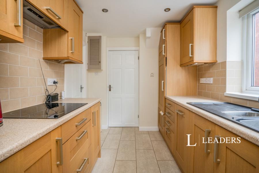 3 bedroom house to rent - Iron Mill Close, Fareham, PO15 - Property View 2