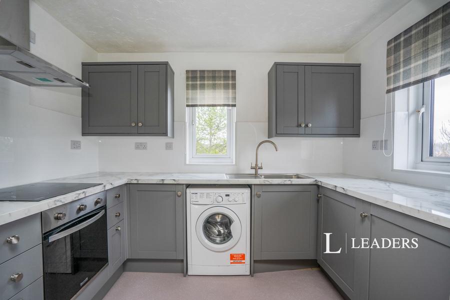 2 bedroom apartment to rent - Compass Point, Fareham, PO16 - Property View 2