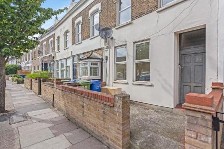 2 bedroom apartment to rent - Upland Road, London, SE22