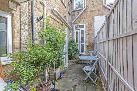 2 bedroom apartment to rent - Upland Road, London, SE22 - Property View 3