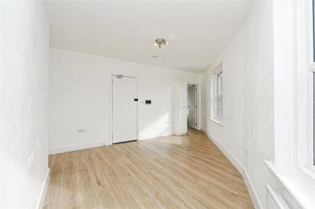 property to rent - Havelock Walk, 2 -4 London Road, London, SE23 - Property View 3