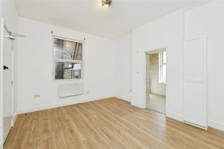 property to rent - Havelock Walk, 2 - 4 London Road, London, SE23