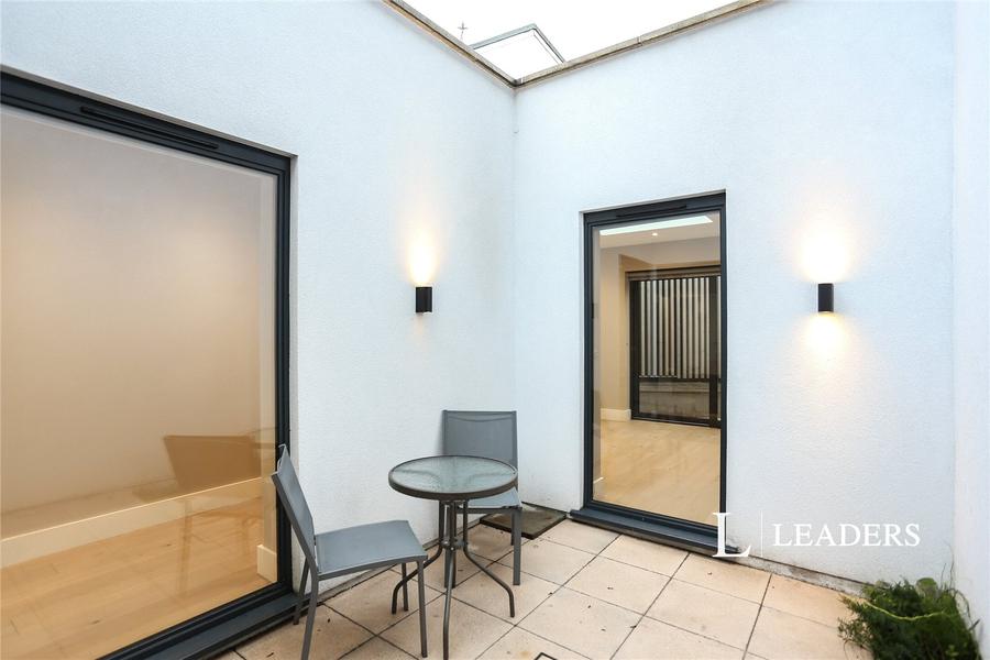 1 bedroom apartment to rent - Brockley Rise, London, SE23 - Property View 2