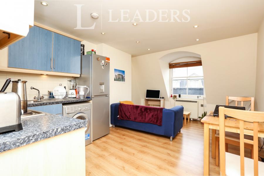 1 bedroom apartment to rent - Deptford Broadway, London, SE8 - Property View 2