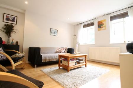 2 bedroom apartment to rent - Adelaide Avenue, London, SE4