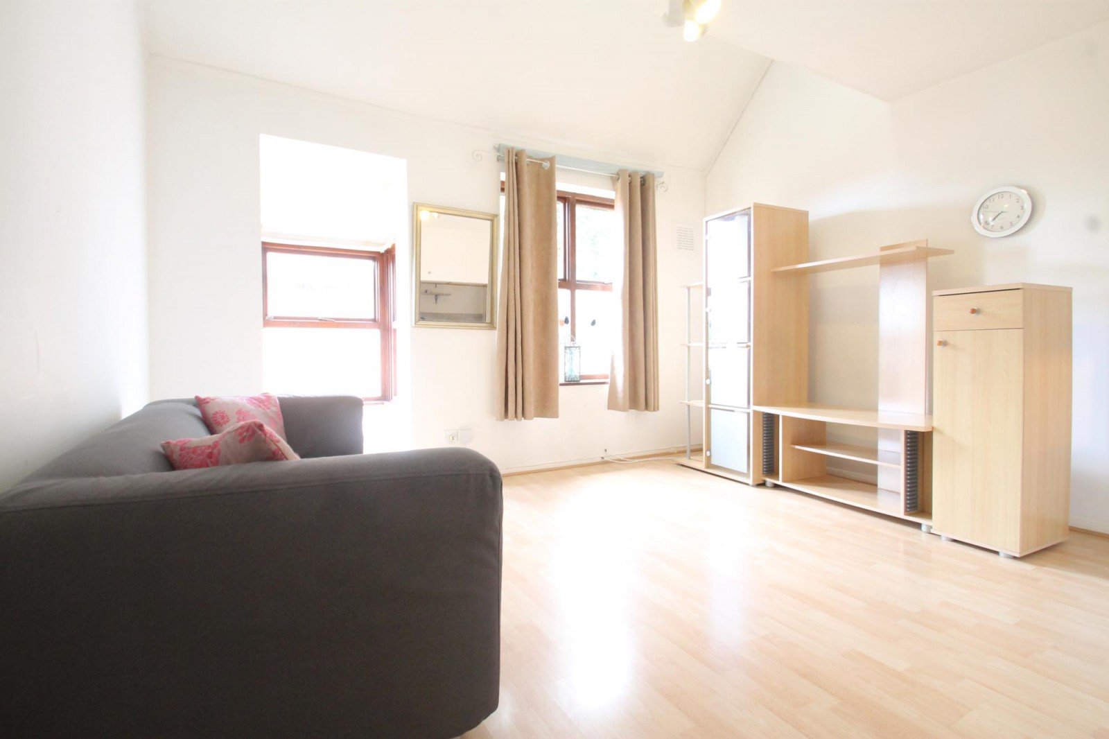 2 bedroom maisonette to rent - Grovelands Close, London, SE5 - Property View 1