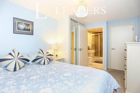 2 bedroom apartment to rent - Prospect House, Sun Passage, London, SE16 - Property View 3