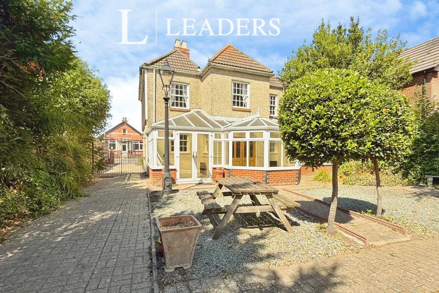 4 bedroom house for sale - Grove Road, Gosport, Hampshire, PO12 - Property View 3