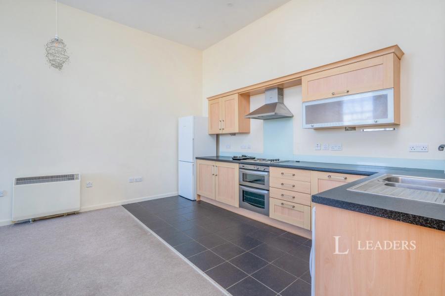 2 bedroom property to rent - St. Georges Walk, Gosport, PO12 - Property View 3