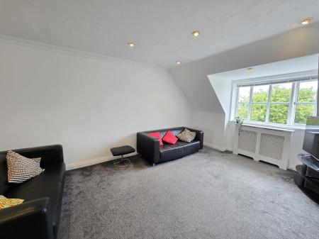 2 bedroom apartment to rent - Regency Court, King Charles Street, Portsmouth, PO1
