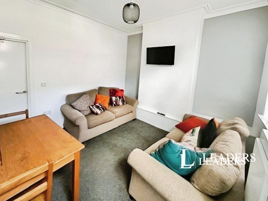 1 bedroom terraced to rent - Egerton Street, Stoke-on-Trent, Staffordshire, ST1 - Property View 2