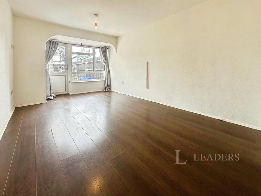 2 bedroom house for sale - Primrose Field, Harlow, CM18 - Property View 2