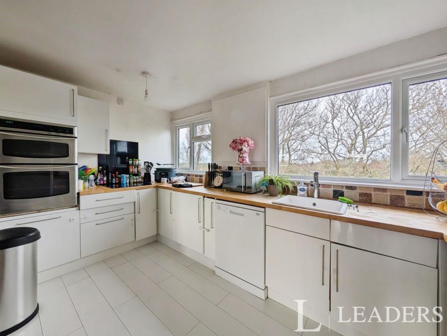 2 bedroom apartment to rent - Park Court, Harlow, CM20 - Property View 3