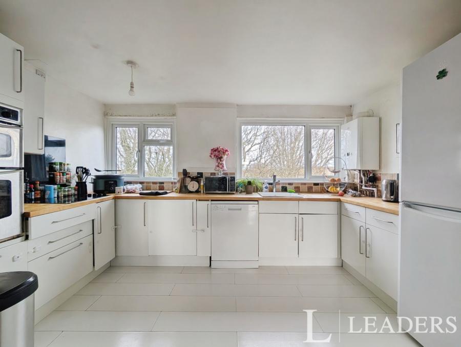 2 bedroom apartment to rent - Park Court, Harlow, CM20 - Property View 2