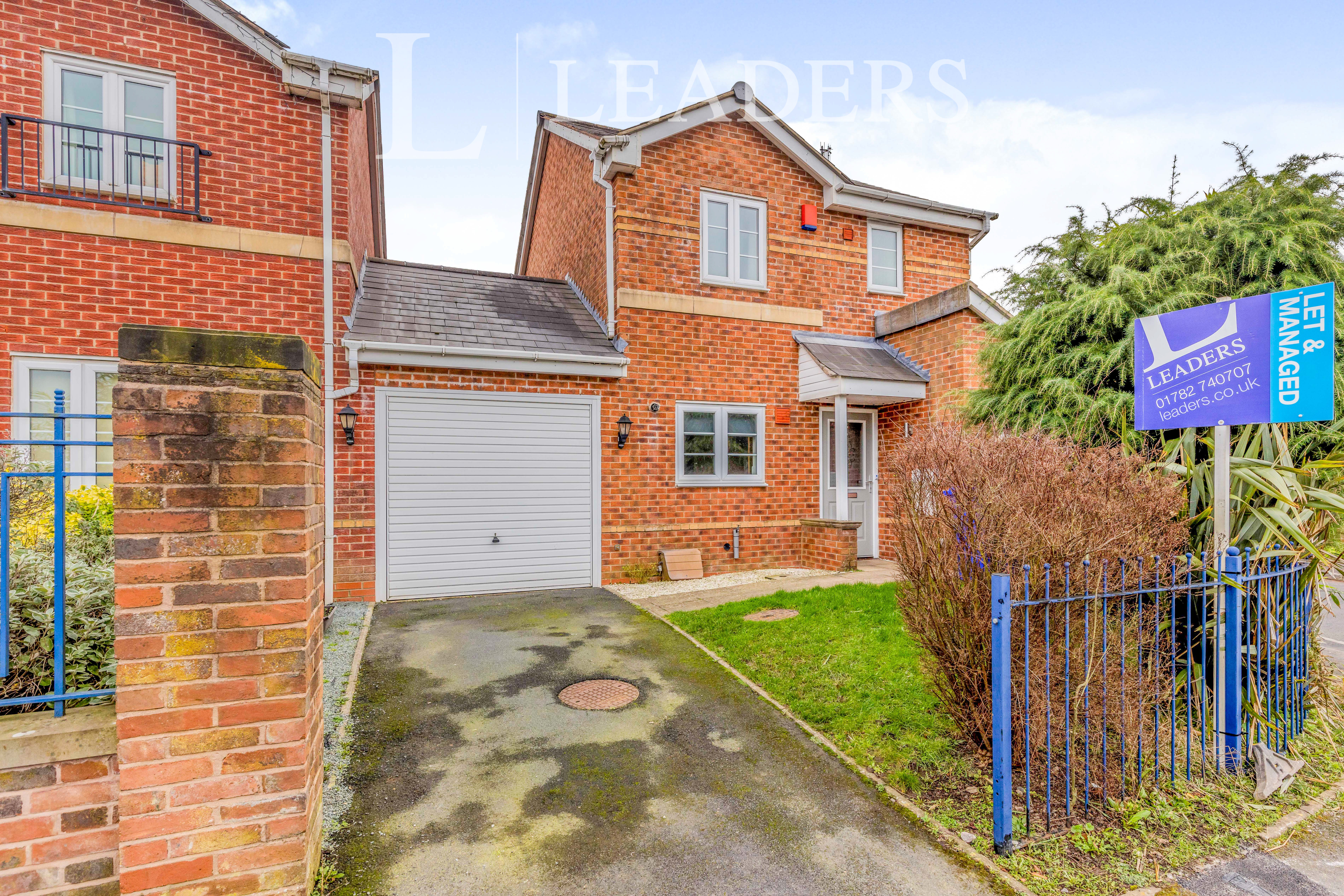 3 bedroom house to rent - Rosemary Ednam Close, Stoke-on-Trent, ST4 - Property View 1