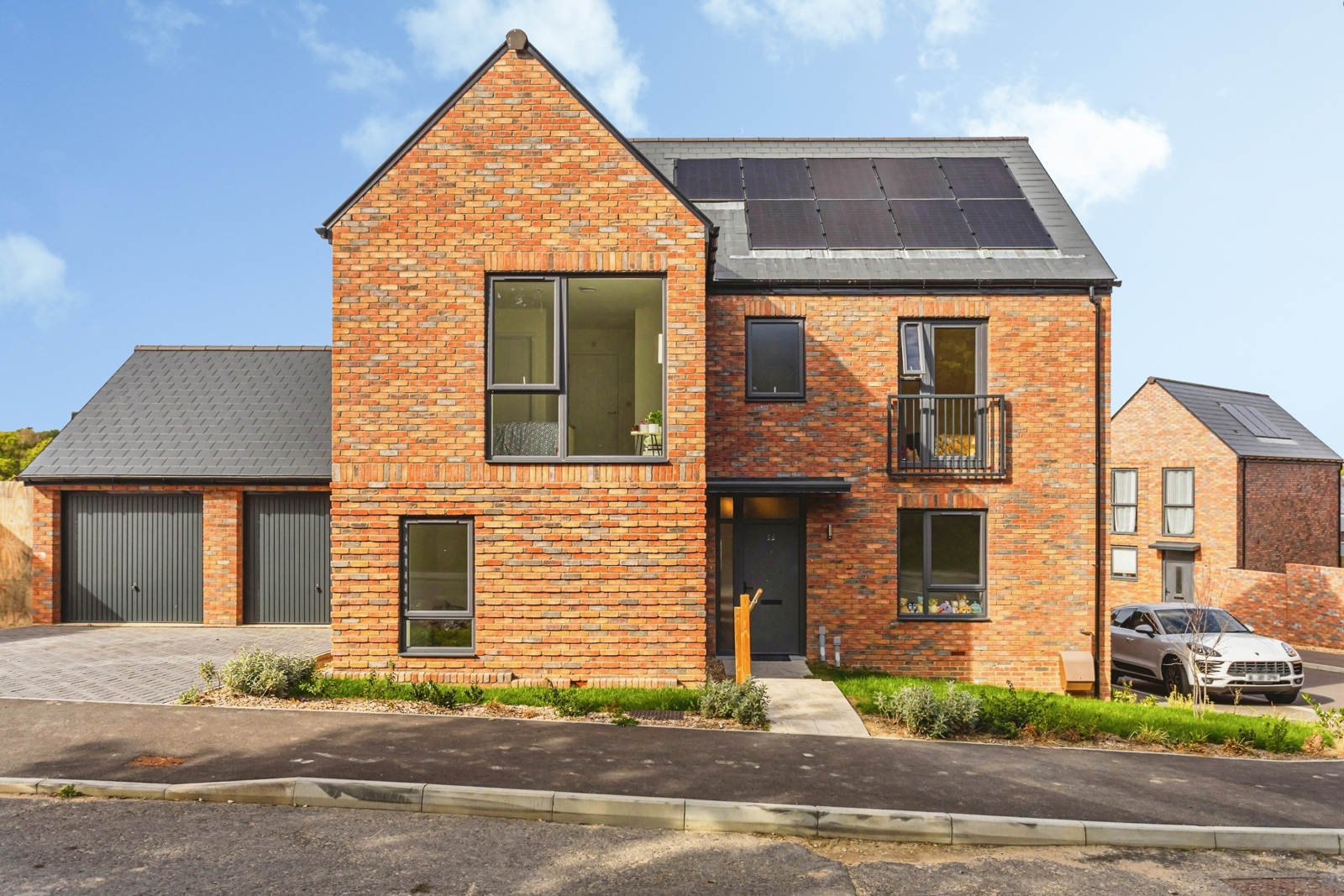 5 bedroom house to rent - Apricot Crescent, Lindfield, Haywards Heath, West Sussex, RH16 - Property View 1