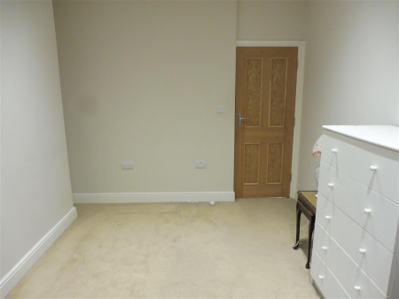 1 bedroom apartment to rent - The Broadway, Haywards Heath, RH16 - Property View 2
