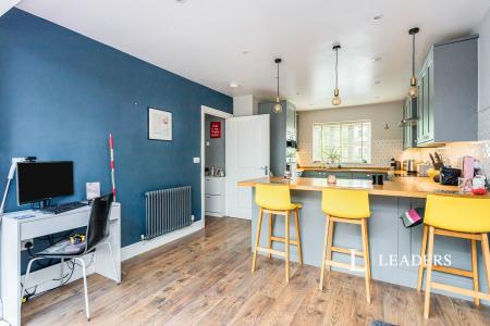 3 bedroom house to rent - Chapman Way, Haywards Heath, RH16 - Property View 3