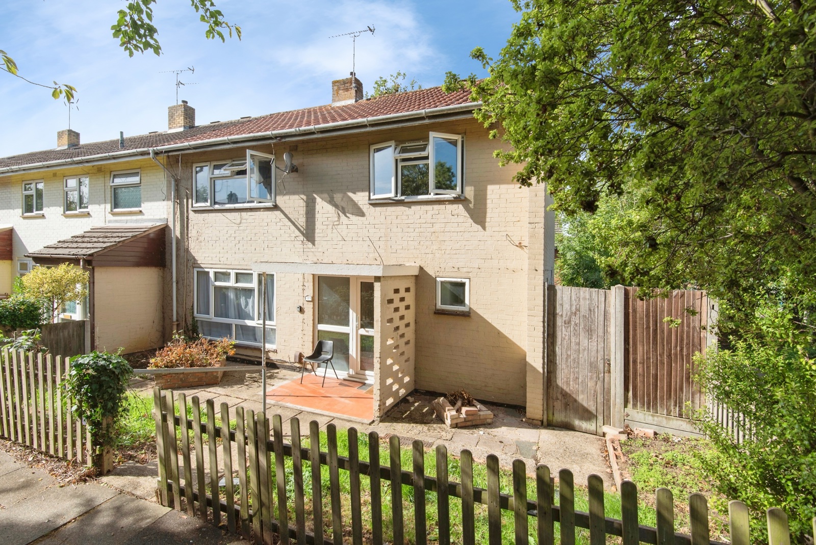 property to rent - Trigg Terrace, Stevenage, Hertfordshire, SG1 - Property View 1