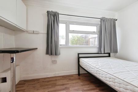 studio to rent - 2, 16 Beale Close, Stevenage, Hertfordshire, SG2 - Property View 3