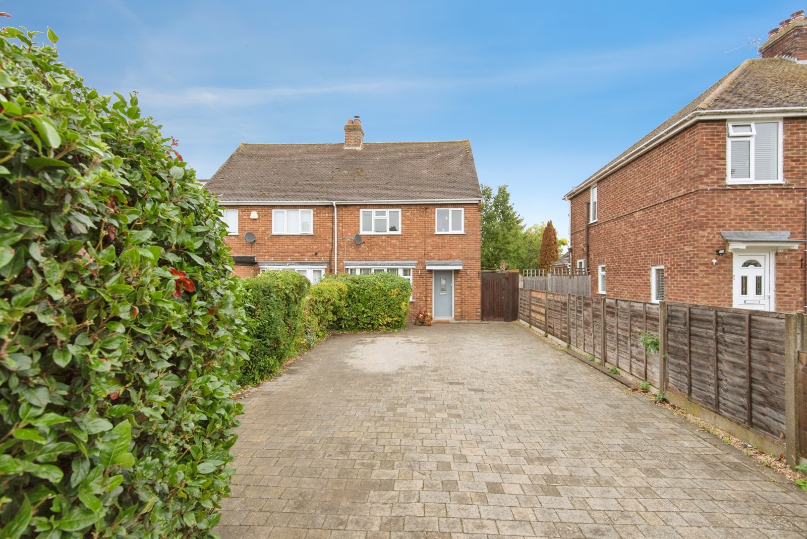 3 bedroom house to rent - Common Road, Stotfold, Hitchin, Bedfordshire, SG5 - Property View 1