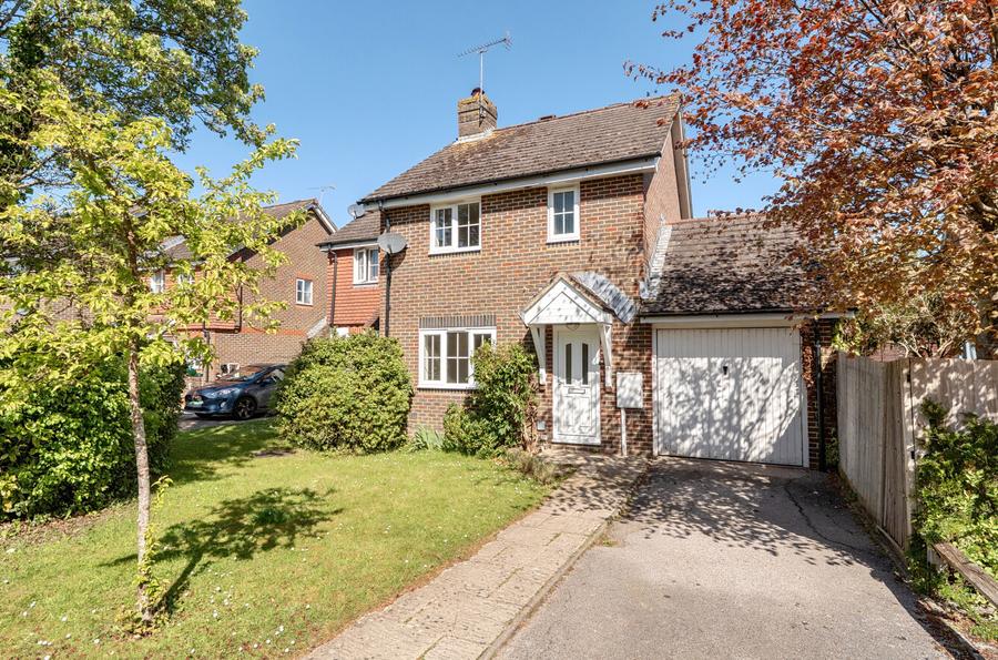 3 bedroom house for sale - Callender Walk, Cuckfield, Haywards Heath, RH17 - Property View 1