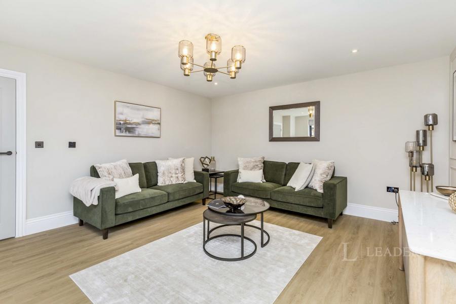 4 bedroom house to rent - Coolhurst Close, Monks Gate, Horsham, West Sussex, RH13 - Property View 3